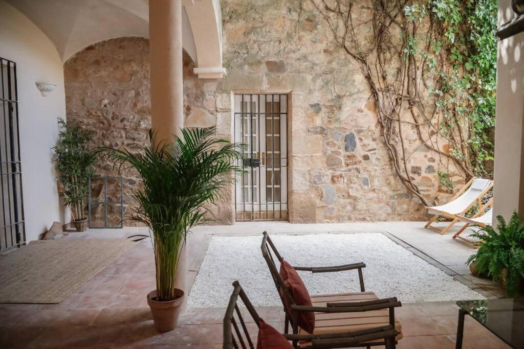 Casa Aguila Casco Antiguo Patio Privado Apartamento Caces Exterior foto